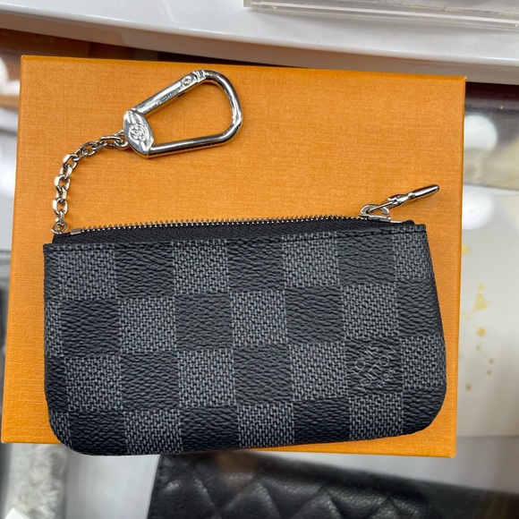 Authentic Louis Vuitton Zip Key Wallet - Picture 5 of 6